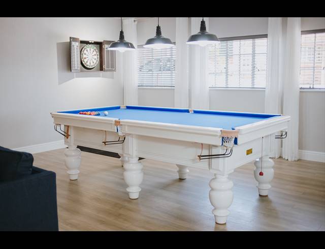 2 bed property to rent in BRYANSTON